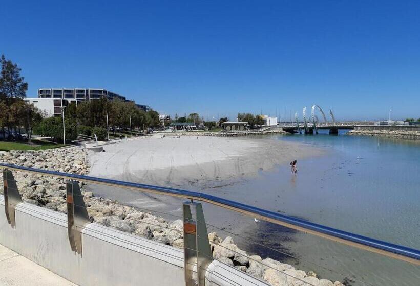 Pensione North Coogee Beach House