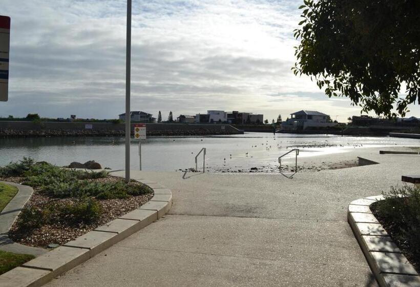 Pensione North Coogee Beach House