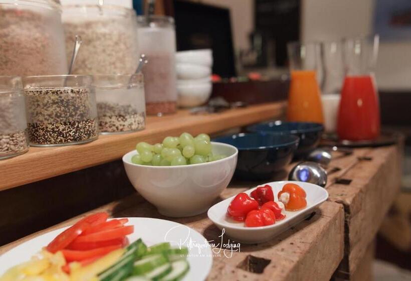 膳宿费 Piltriquitron Lodging