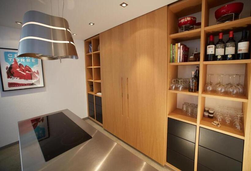 膳宿费 Piltriquitron Lodging