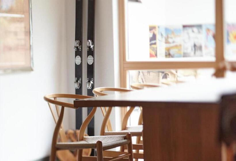 膳宿费 Piltriquitron Lodging