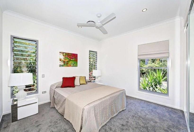 Курорт Woodgate Beach Houses