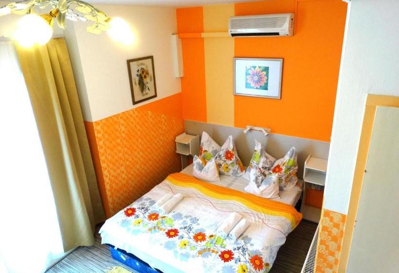 Bed and Breakfast Aqua Ház Panzió 2