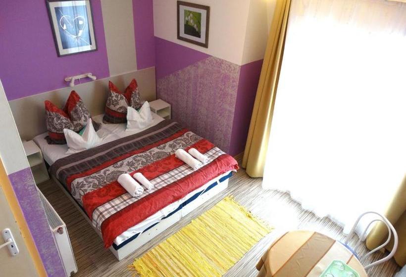 Bed and Breakfast Aqua Ház Panzió 2