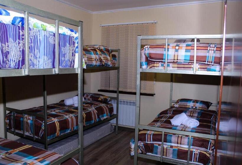 Bee Lucky Hostel And Tours