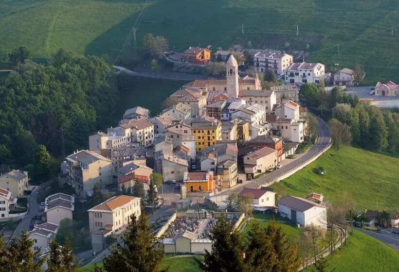 Hotelli 13 Comuni Ristorante E Albergo