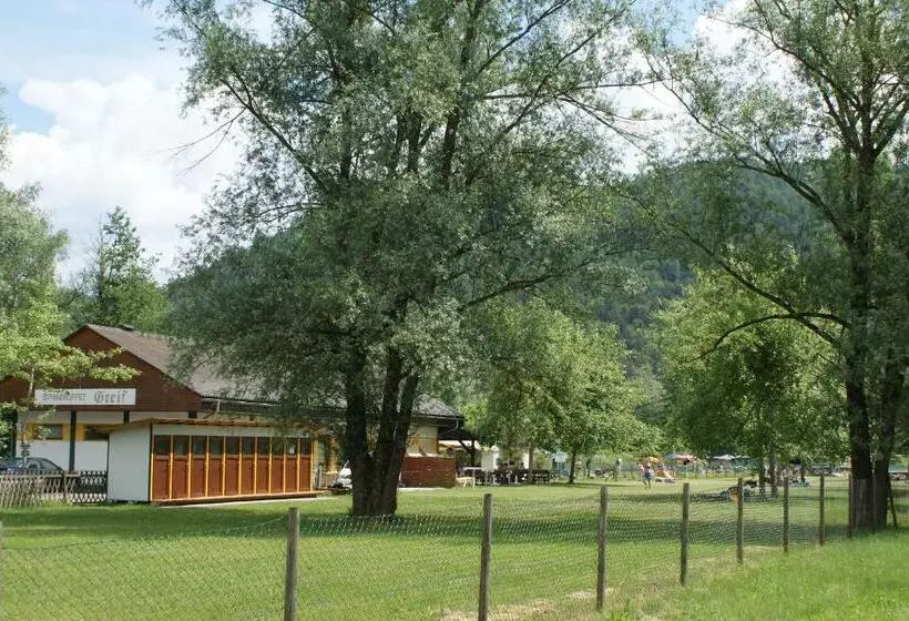 هتل Greif
