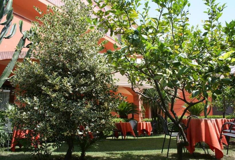 Отель Locanda Dei Trecento