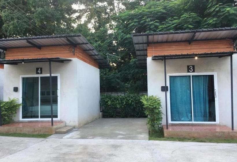 호텔 Oyo 894 Pakdee Resort2