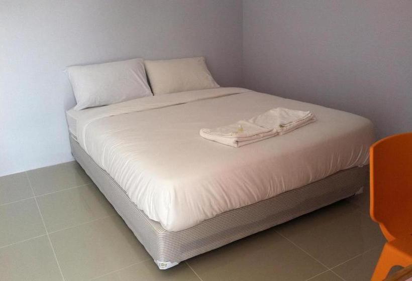 호텔 Oyo 894 Pakdee Resort2