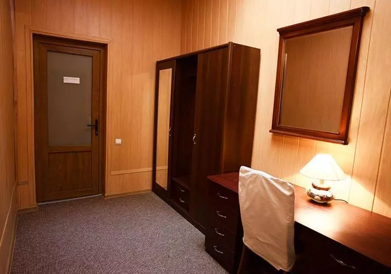 هتل Zakarpatska Kolyba