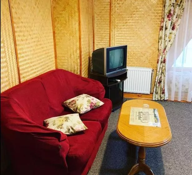 هتل Zakarpatska Kolyba