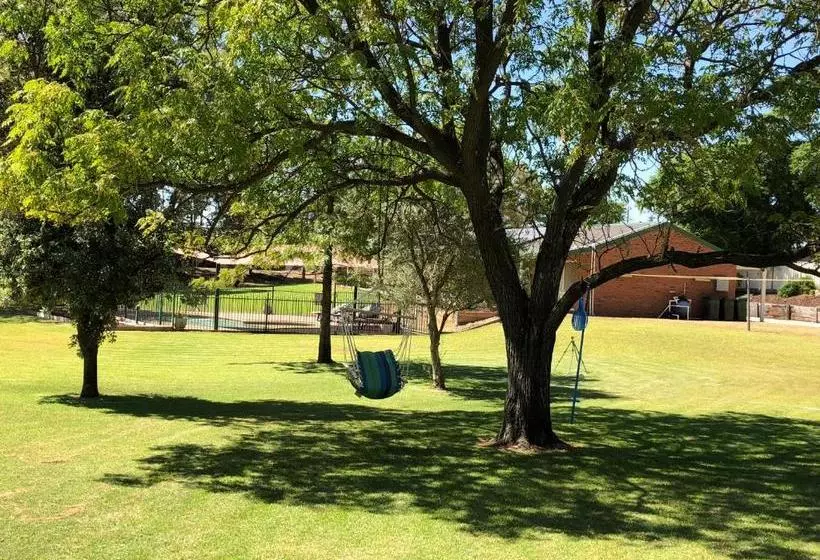 モーテル Bullanginya Lodge