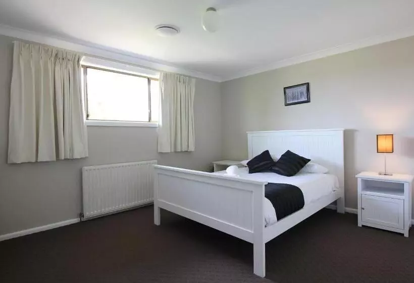 モーテル Snowy Mountains Resort And Function Centre