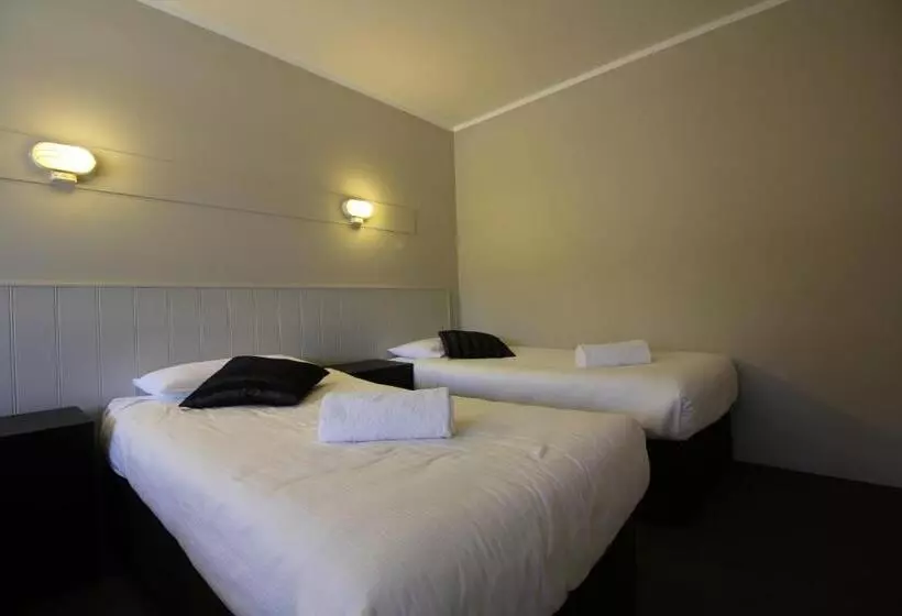 モーテル Snowy Mountains Resort And Function Centre