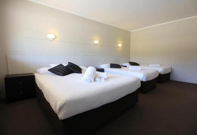 Мотель Snowy Mountains Resort And Function Centre
