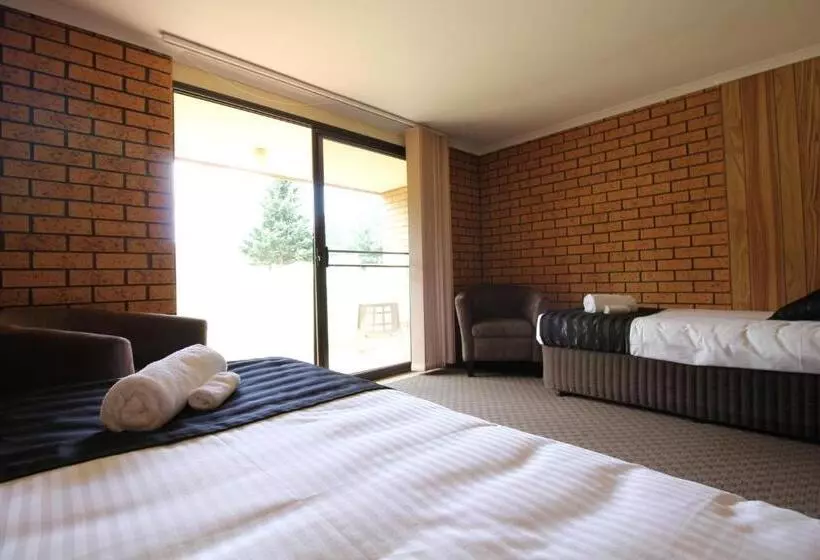 モーテル Snowy Mountains Resort And Function Centre