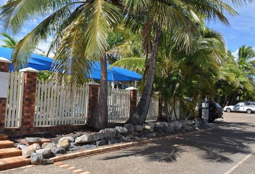 Palm Valley Motel And Self Contained Holiday Units