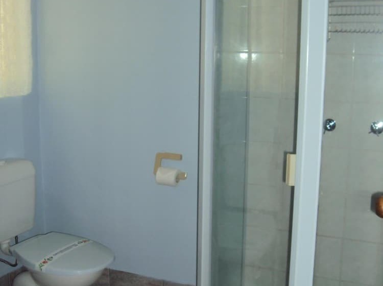 Palm Valley Motel And Self Contained Holiday Units