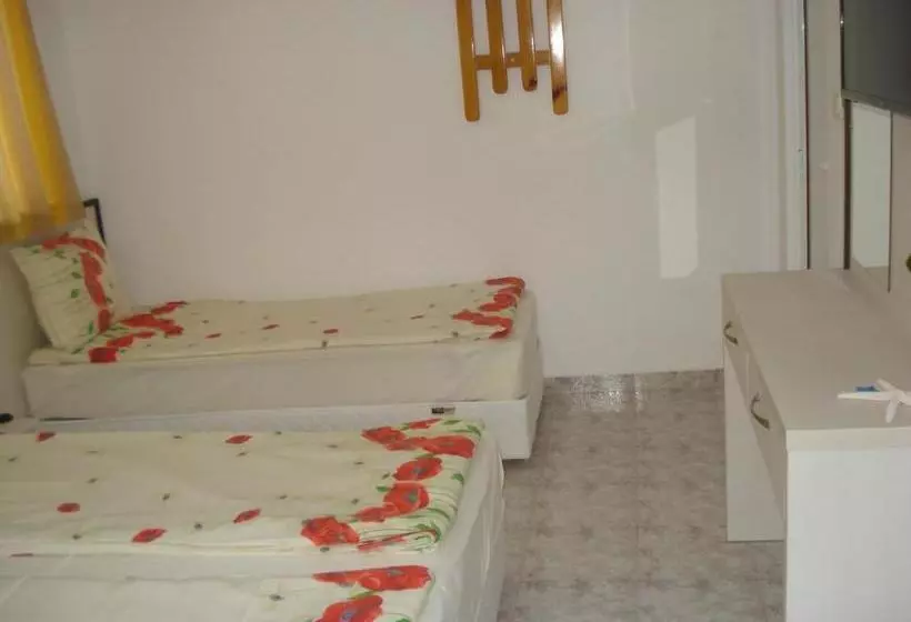 پانسیون Kupenova Guest House