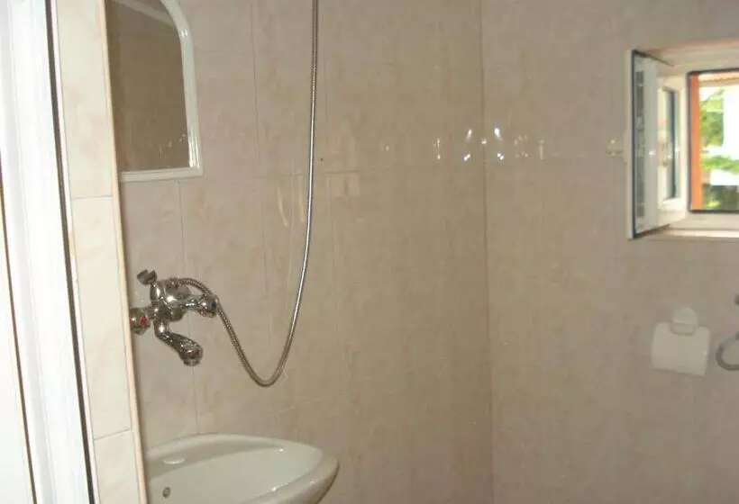 پانسیون Kupenova Guest House