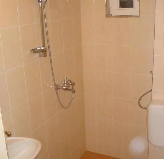 پانسیون Kupenova Guest House