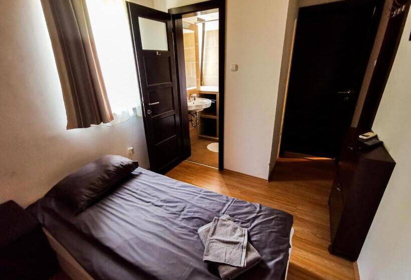 Bed and Breakfast Greenfield Panzió