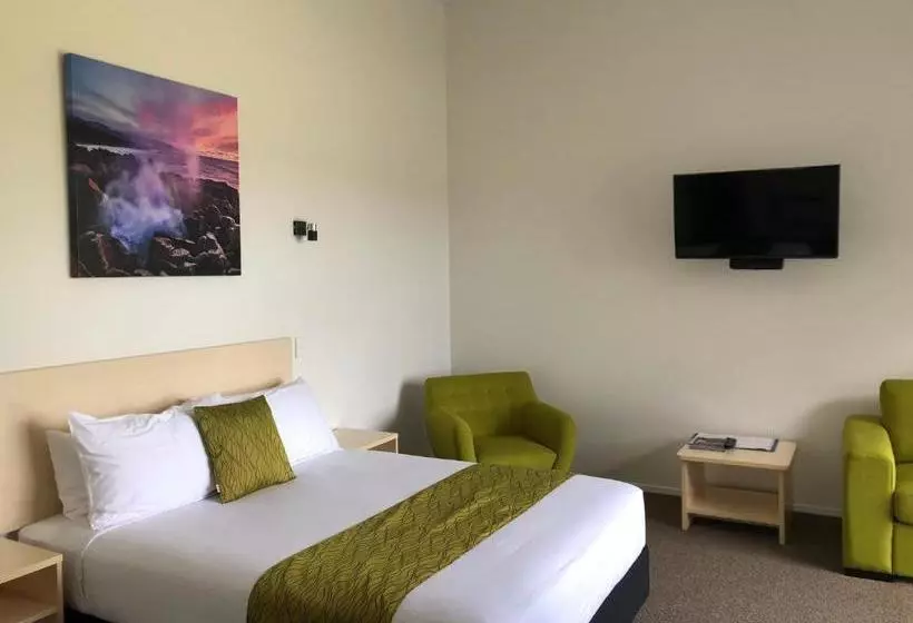 Glacier Highway Motel