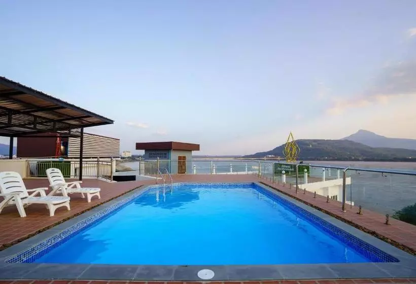 Hotelli Intouch Riverside