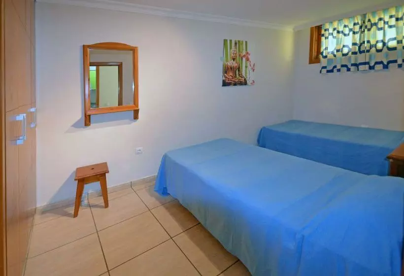 Apartamentos Los Juncos Ii