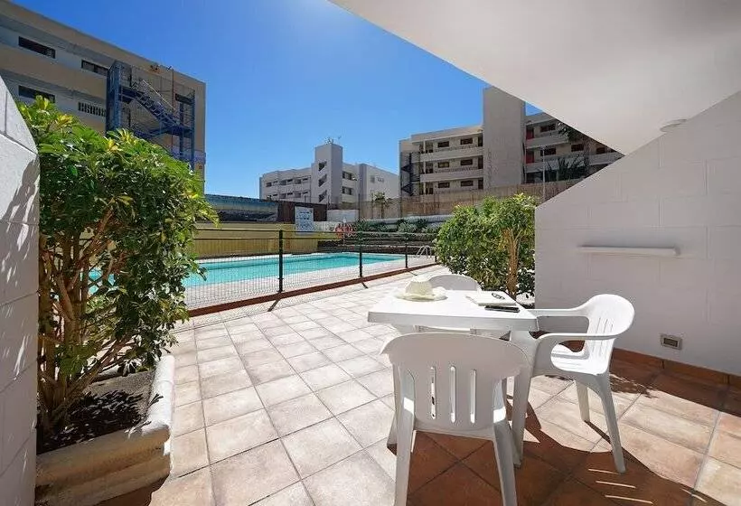 Apartamentos Strelitzias