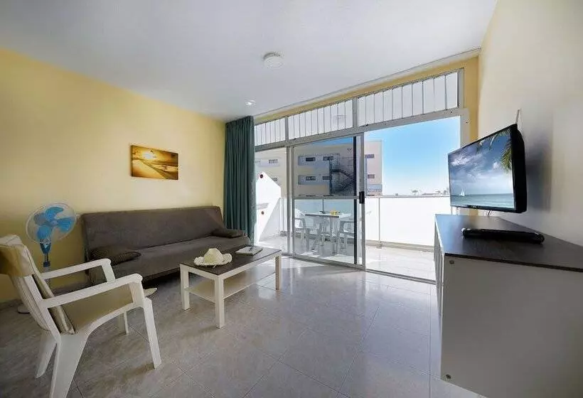 Apartamentos Strelitzias