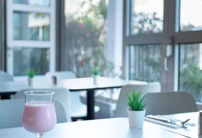 Coral Compostela Beach Golf