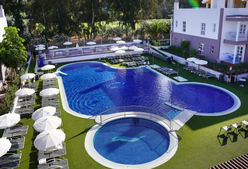 Coral Compostela Beach Golf