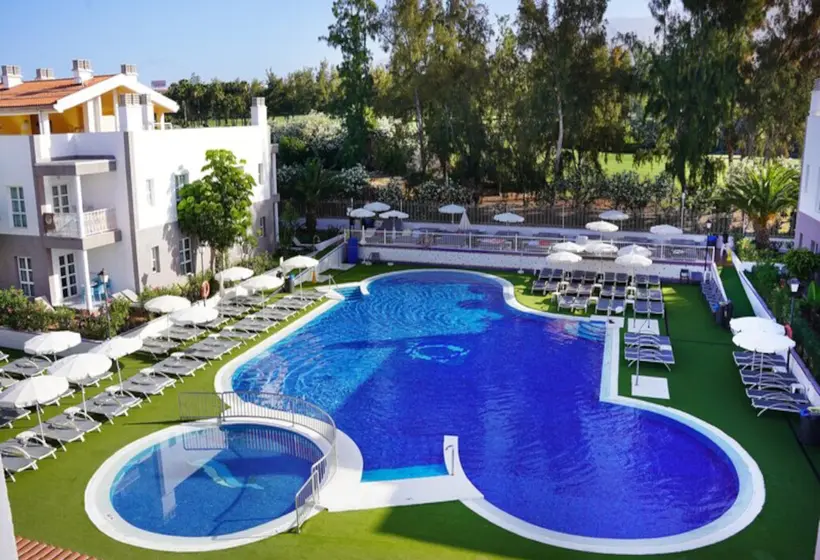 Coral Compostela Beach Golf
