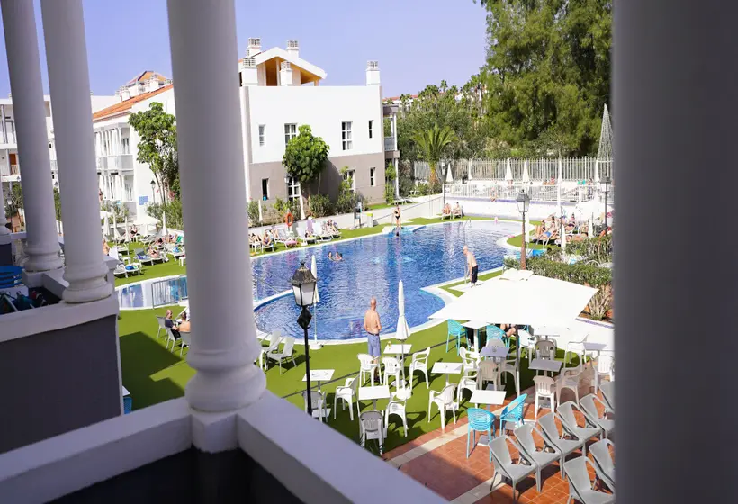 Coral Compostela Beach Golf