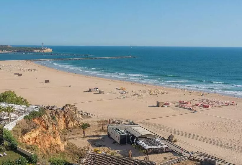 בית מלון כפרי Avenida Praia