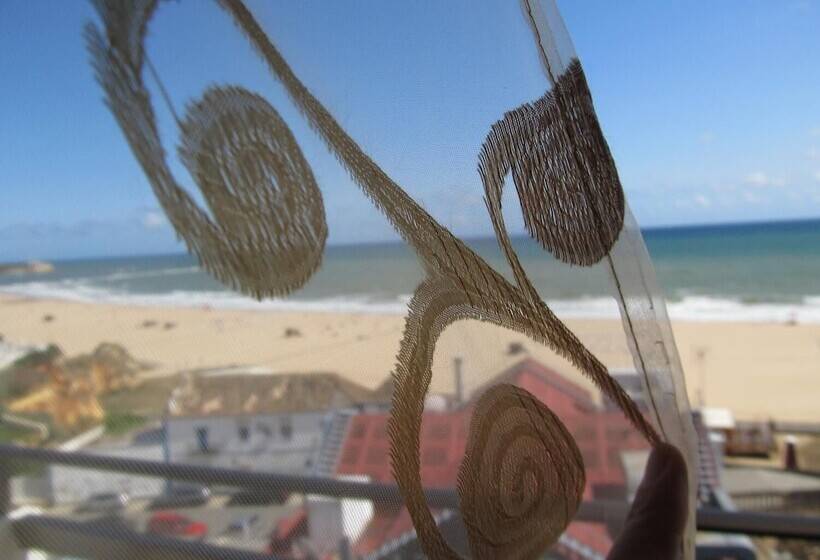 ホテル Avenida Praia