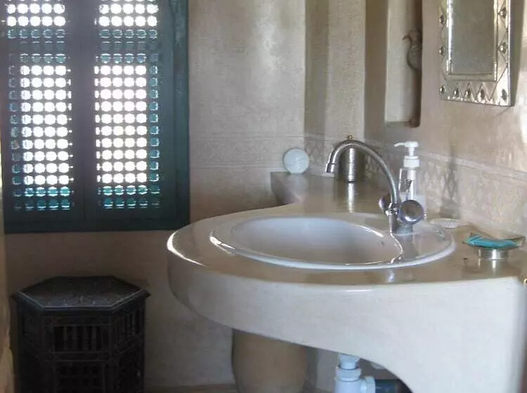 ホテル Dar Al Bahar