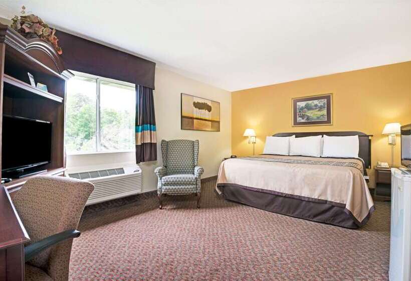 فندق Days Inn & Suites By Wyndham Siler City