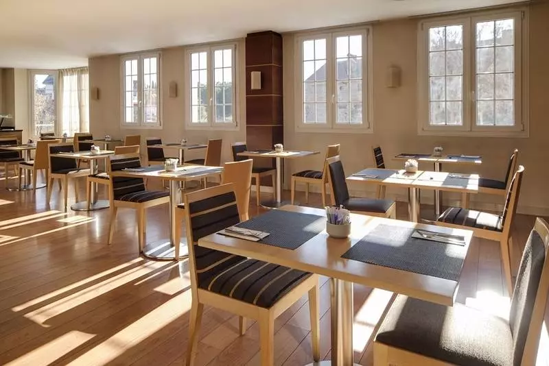 ホテル Exe Zarzuela Park