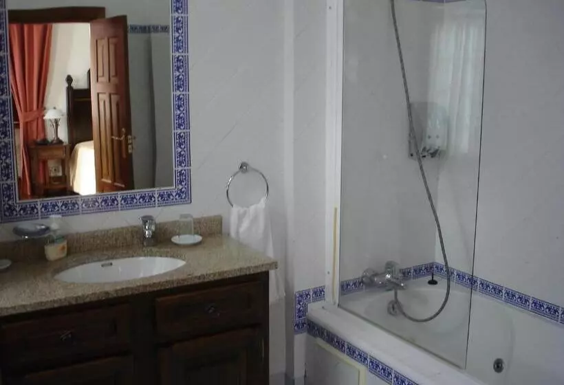 هتل Falcao De Mendonca