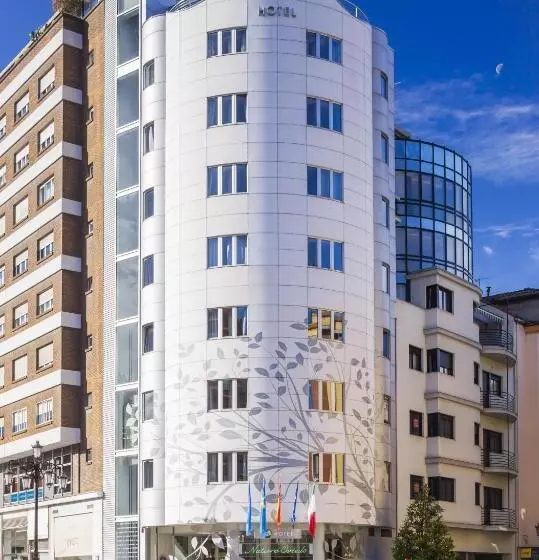 هتل Nature Oviedo