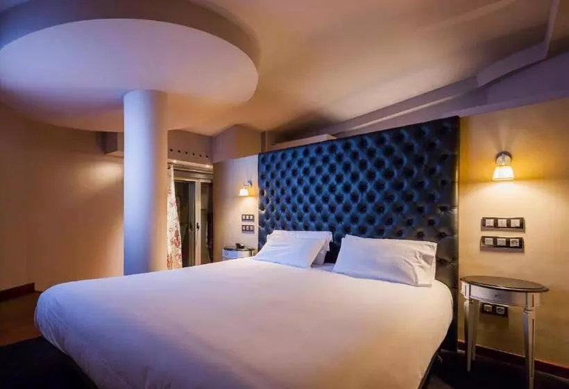 هتل Nature Oviedo