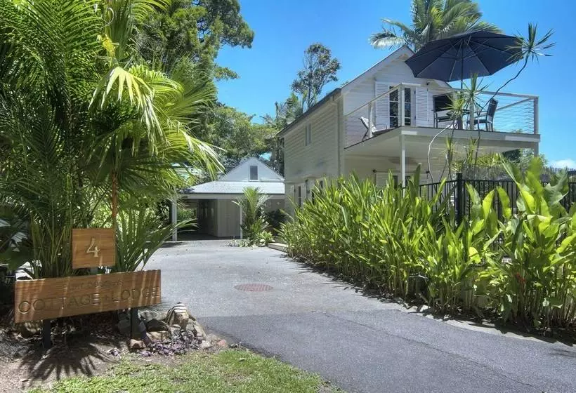 هتل Port Douglas Cottage & Lodge