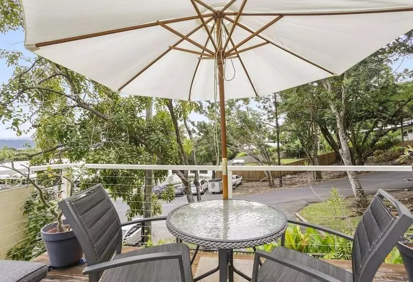 هتل Port Douglas Cottage & Lodge