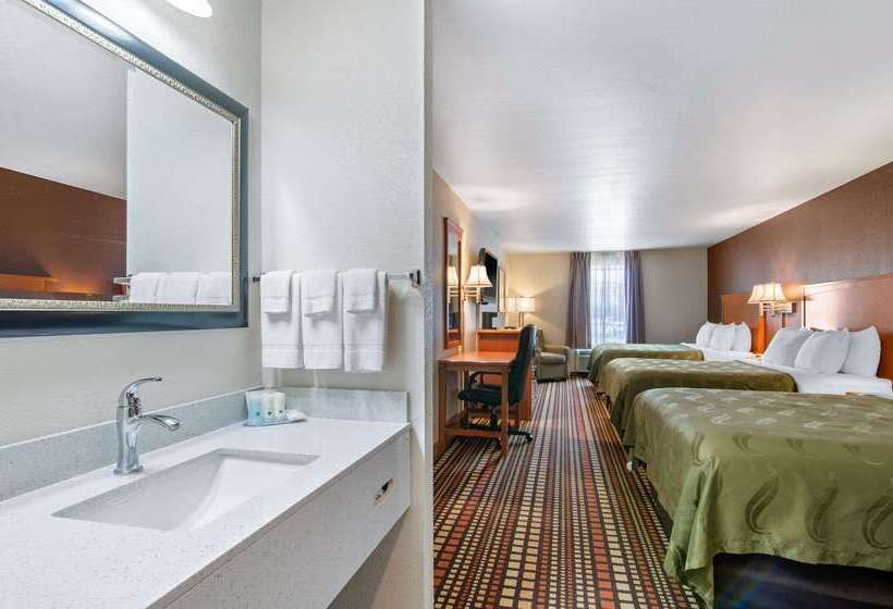 酒店 Quality Inn Kearney Liberty