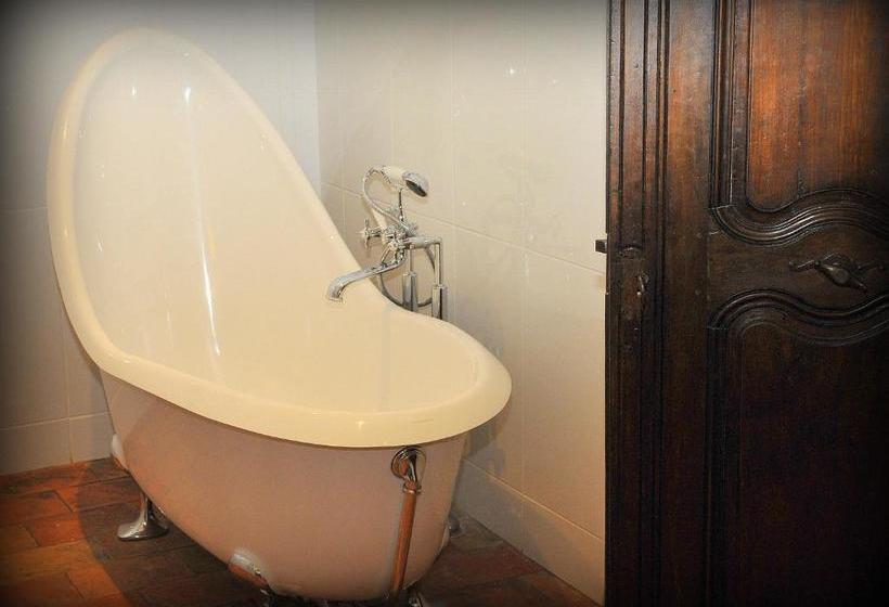 هتل Relais De Mirepoix