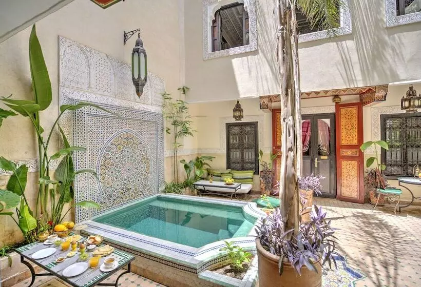 هتل Riad Dar El Souk