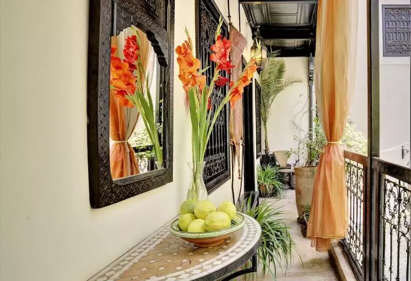 هتل Riad Dar El Souk